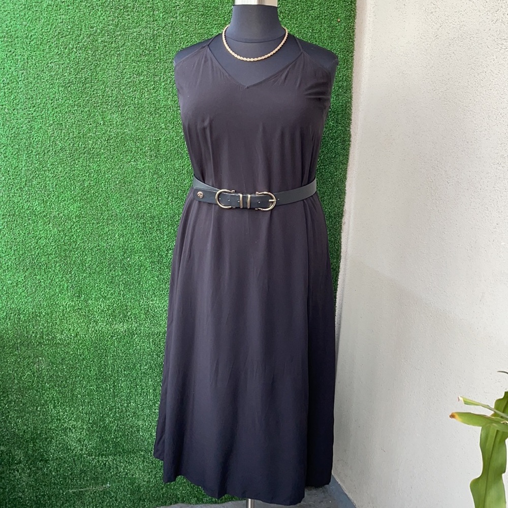 Black midi dress